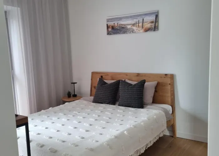 Albatross Green Apartment